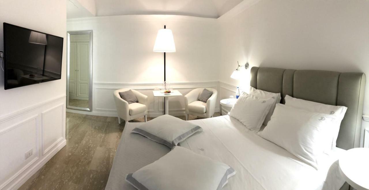 Piazza Posta Dimora Di Charme Hotel Прочида Екстериор снимка